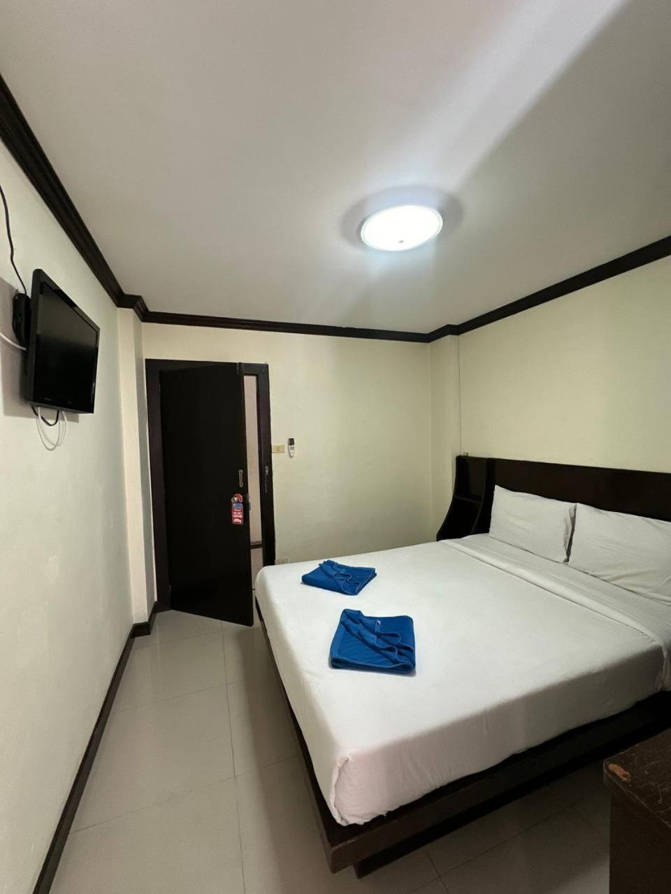 Blueskyhouse Patong酒店 外观 照片