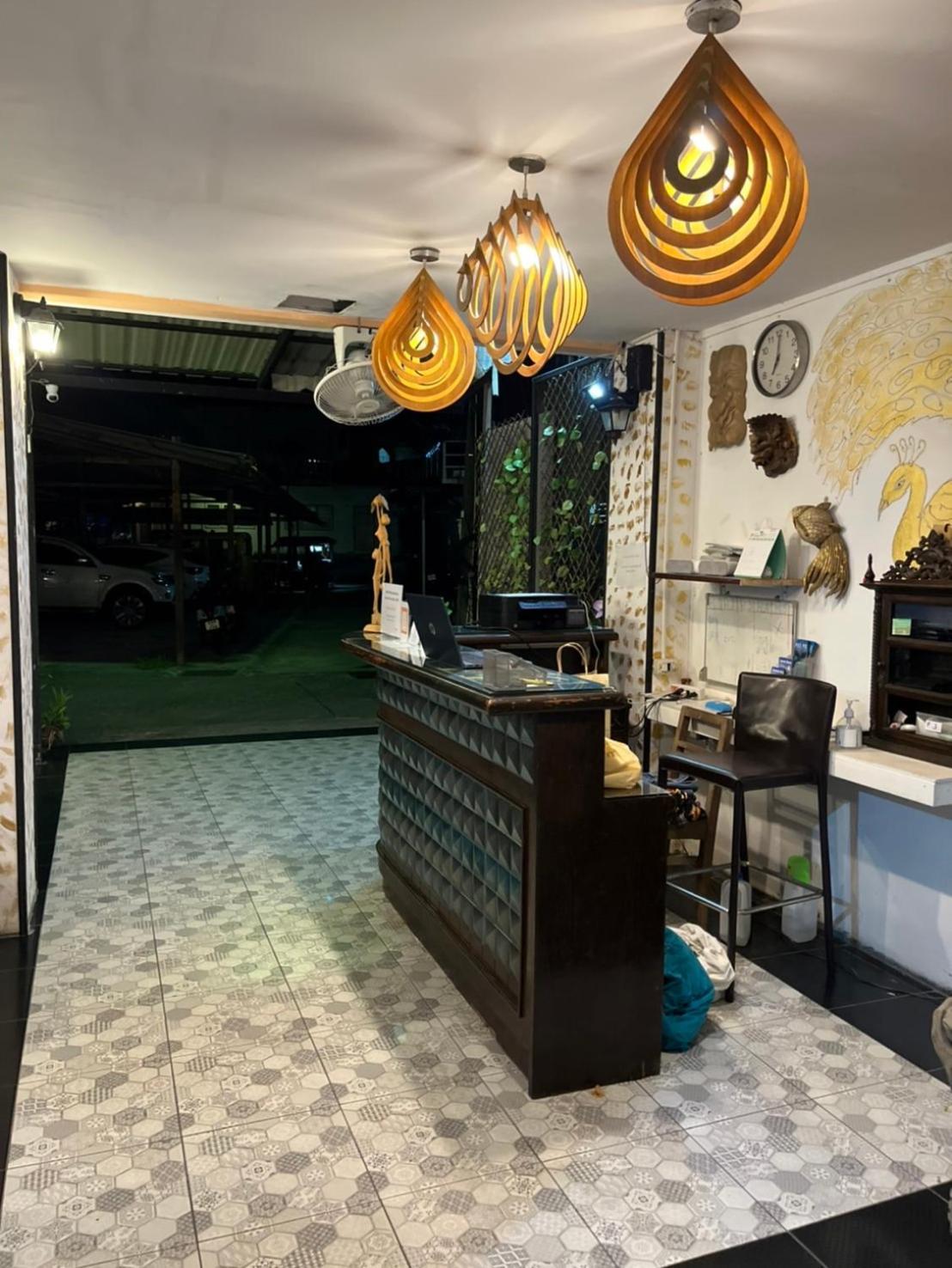Blueskyhouse Patong酒店 外观 照片