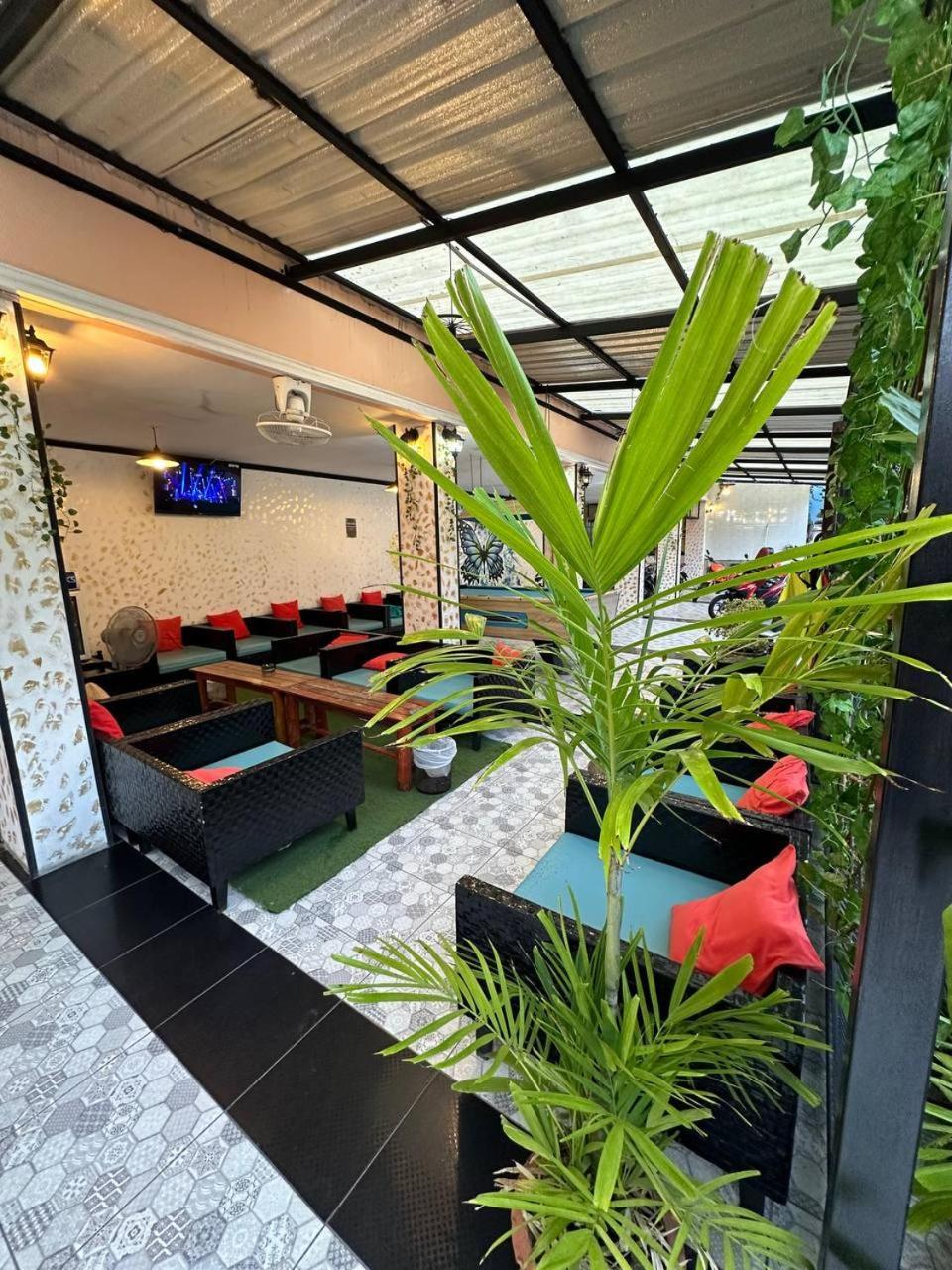 Blueskyhouse Patong酒店 外观 照片